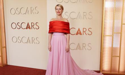 Red Carpet Oscars 2026 Di Dominasi Merah & Vintage Glamour