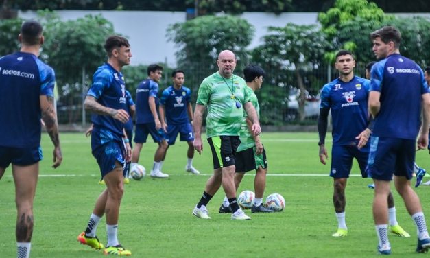 Bojan Hodak Waspadai Motivasi Tuan Rumah Di Pekan Krusial