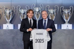 Luka Modric Pertimbangkan Tawaran Jadi Staf Pelatih Real Madrid