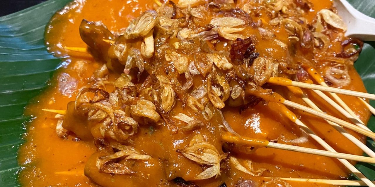 Mengenal Sate Padang Pariaman: Khas Kuah Kental Yang Pedas
