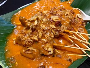 Mengenal Sate Padang Pariaman: Khas Kuah Kental Yang Pedas