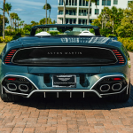 Aston Martin Vanquish V12 Kembali Lahir, Jadi Benteng Terakhir