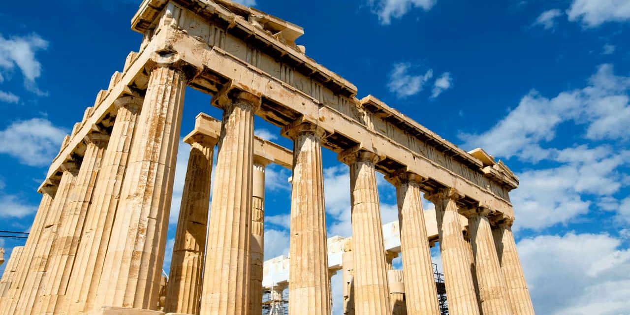 Yunani Bersihkan Marmer Parthenon Dari Polusi Pakai Laser
