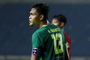 Penggawa Timnas Rachmat Irianto Resmi Menuju Dewa United