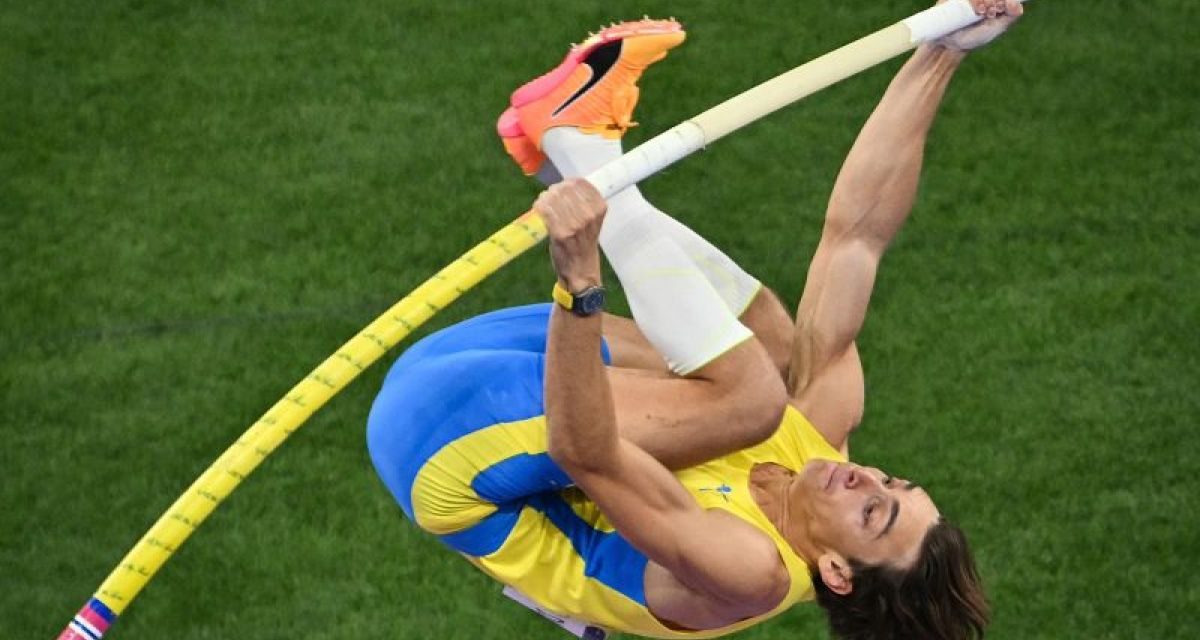 Armand Duplantis Pertajam Rekor Dunia Lompat Galah 6,27 Meter