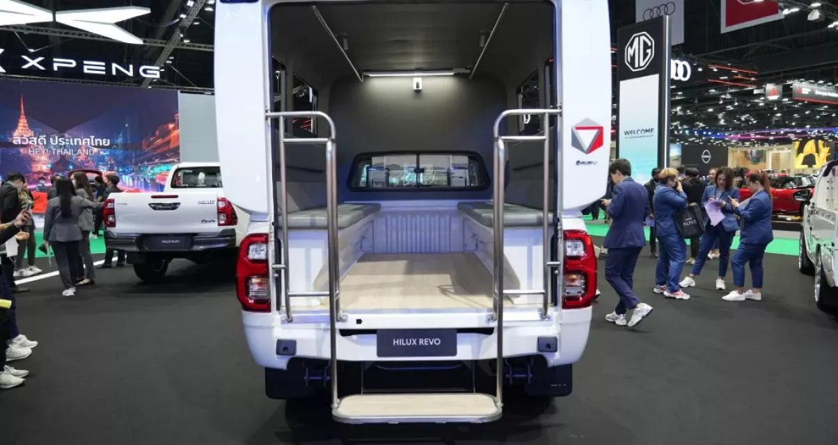 Toyota Hilux Revo BEV: Pikap Listrik Murni Jadi Angkutan Umum