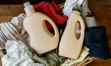 Awas Bau Apek Pakaian! Jangan Tumpuk Baju Basah Di Keranjang