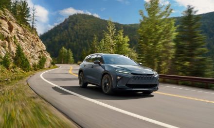 Toyota Rilis Crown Signia 2027 Berbekal Mesin Hybrid 243 HP