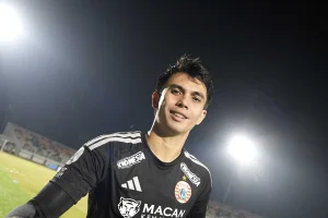 Nadeo Argawinata Catatkan Clean Sheet Bersama Persija Jakarta