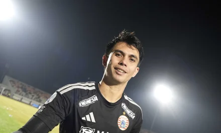 Nadeo Argawinata Catatkan Clean Sheet Bersama Persija Jakarta