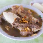 Sup Kaledo Khas Donggala: Olahan Tulang Kaki Sapi Kuah Kaldu