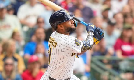 Pukulan Krusial Jackson Chourio Pimpin Brewers Bekuk Rays